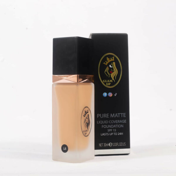 Glam Up Foundation 06